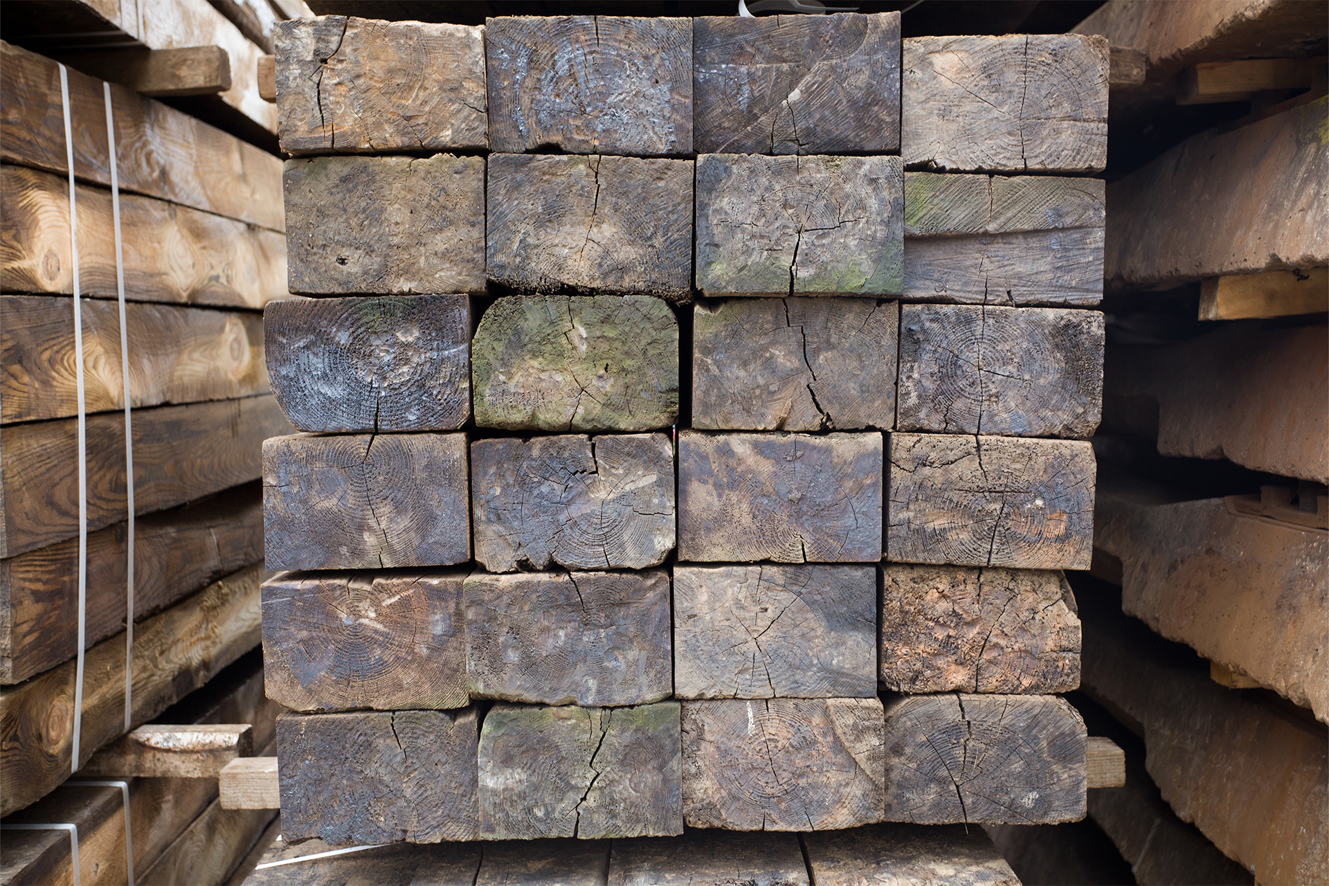 railway sleepers for use in the garden